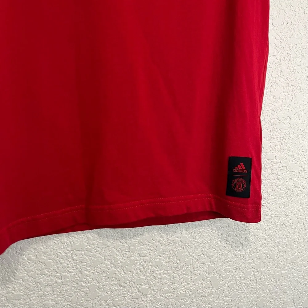 Adidas Manchester United Soccer Football Fred the Red Pocket Tee Boy Youth 11-12